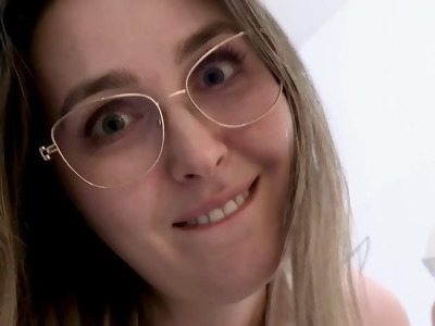 Xnxx up mom my join