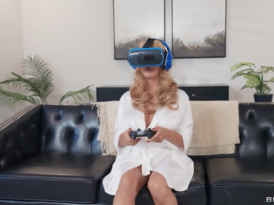 Xnxx with stepmom gamer unconnected
